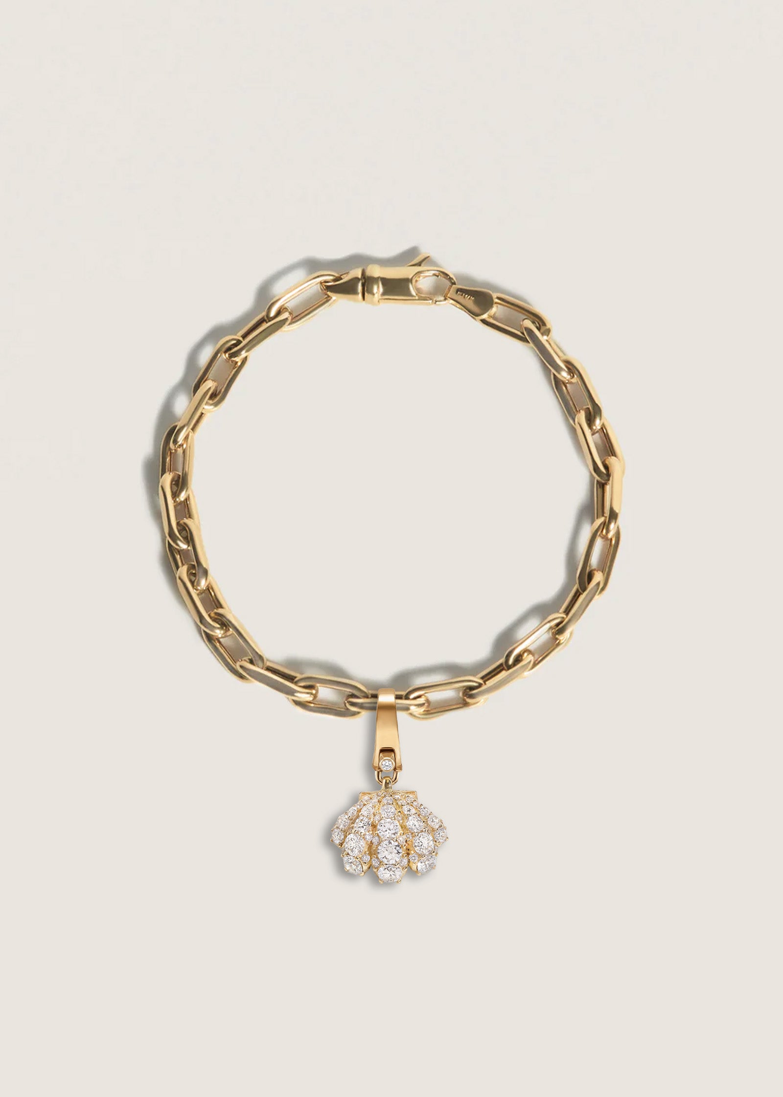 Kinn Studio Pavé Diamond Shell Charm Bracelet