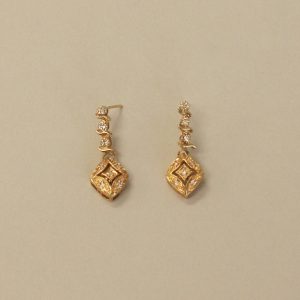 Kinn Studio Vintage 14k Gold Kite Diamond Dangle Earrings