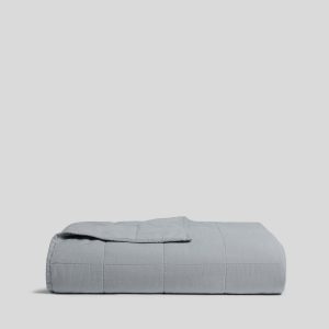 Parachute Linen Box Quilt (Sky)