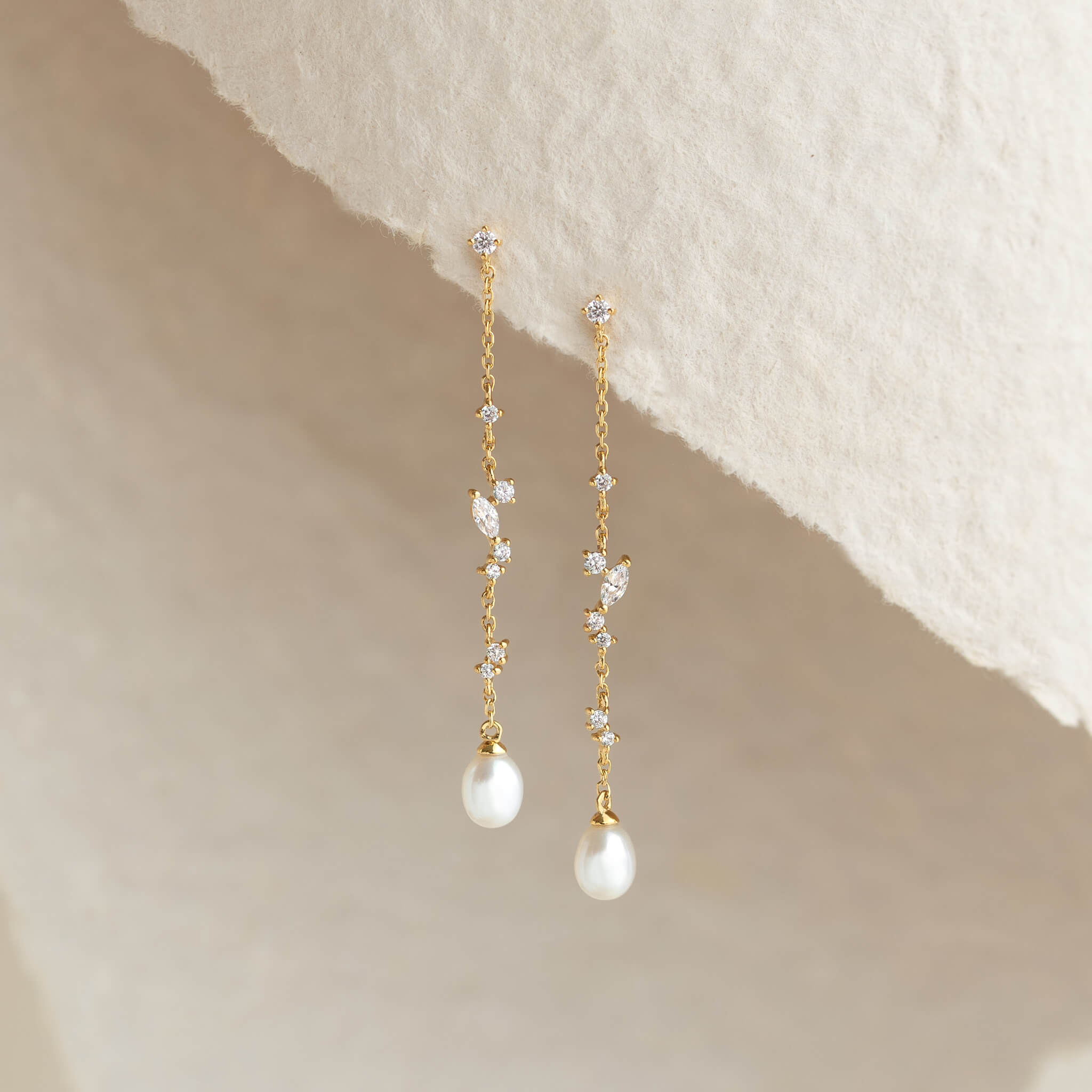 Linjer Leaf and Pearl Chain Earrings - Davina