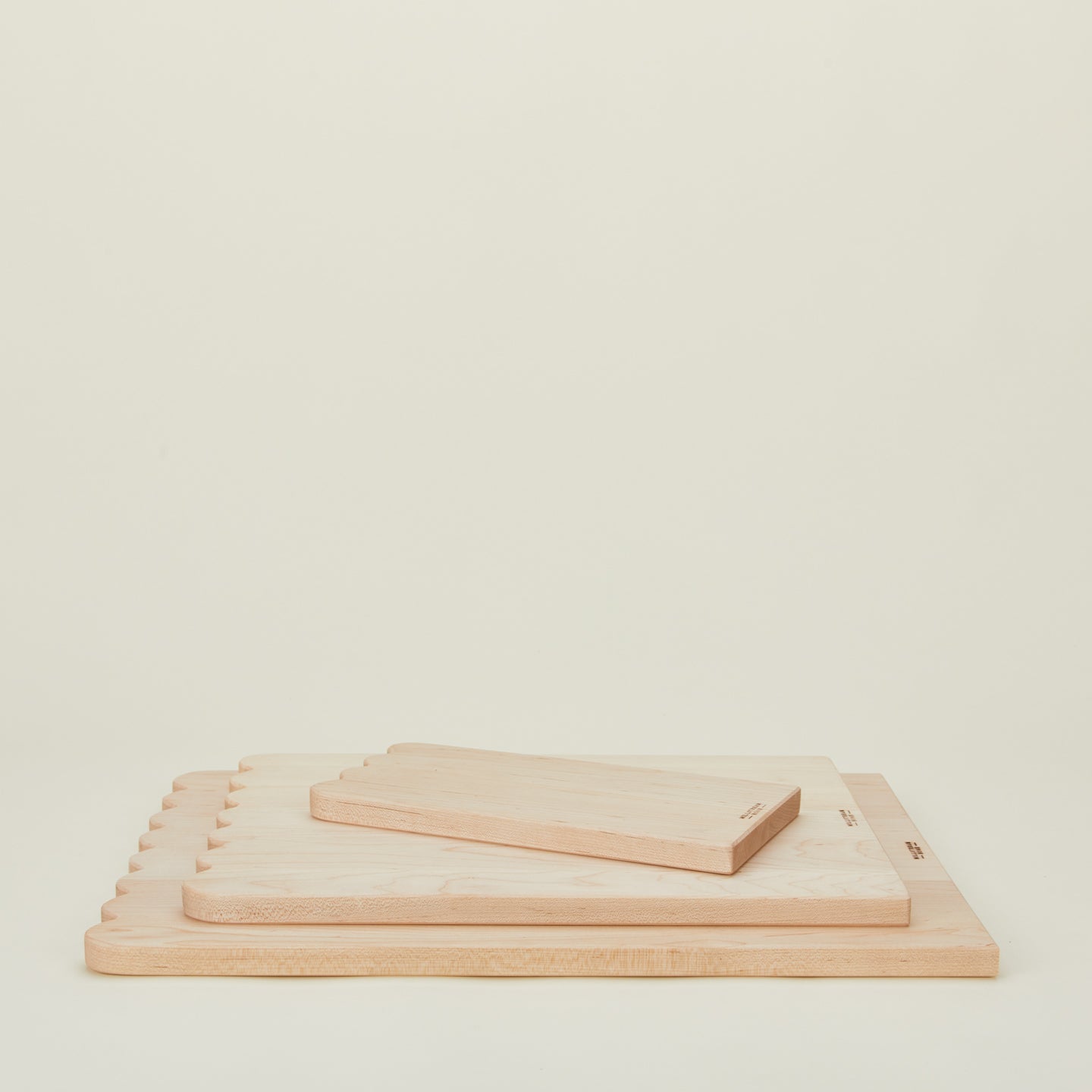 Hawkins New York Scallop Cutting Board