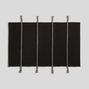 Parachute Organic Tassel Bath Rug (Onyx and Pewter)