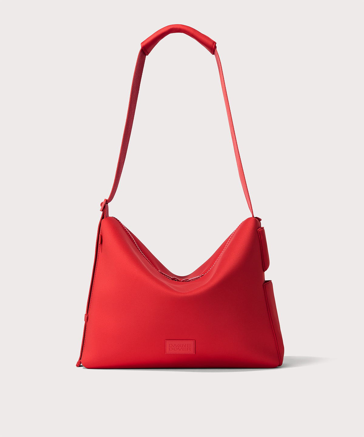 Dagnedover Enzo Messenger Bag in Cherry