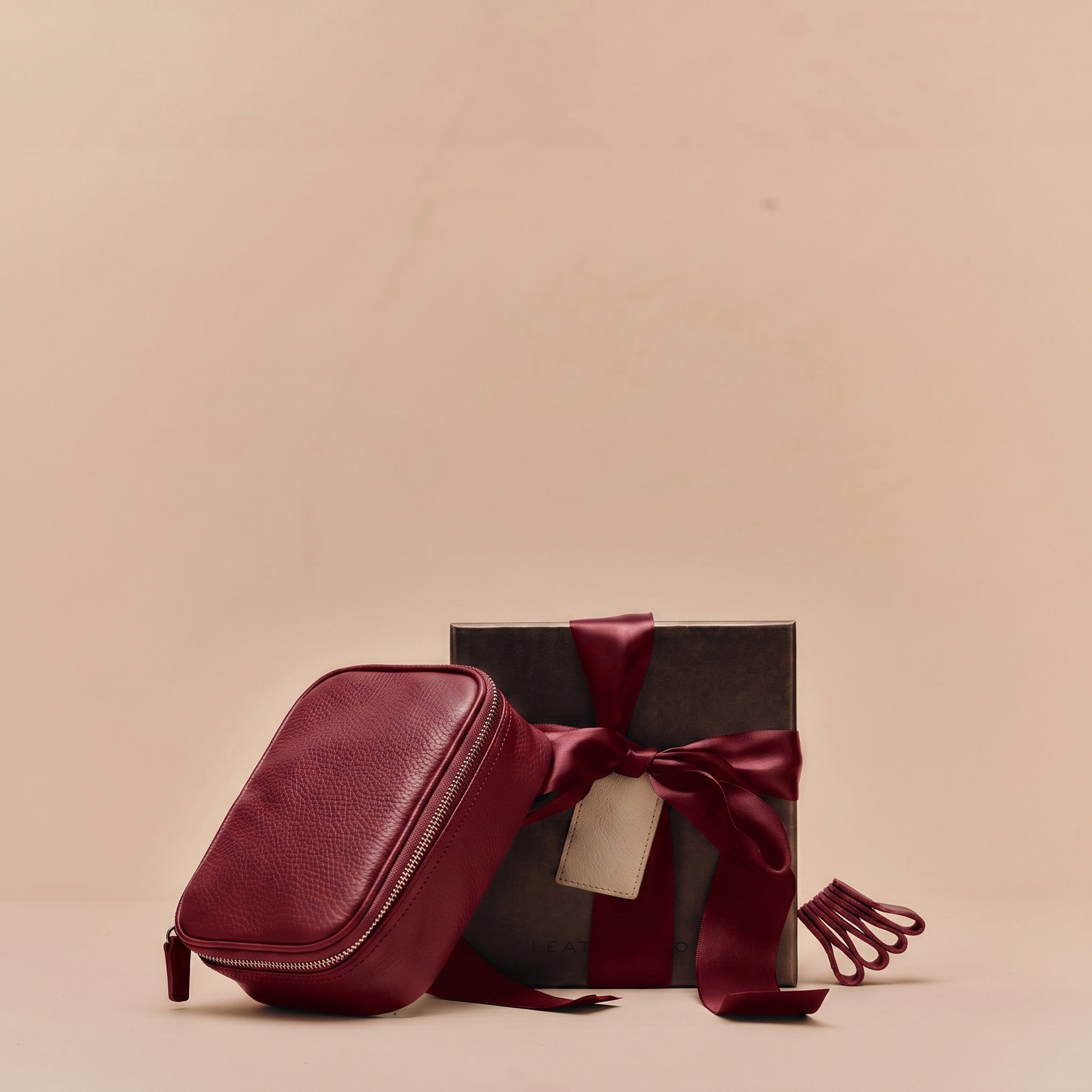 Leatherology Tech Gift Set Garnet Red
