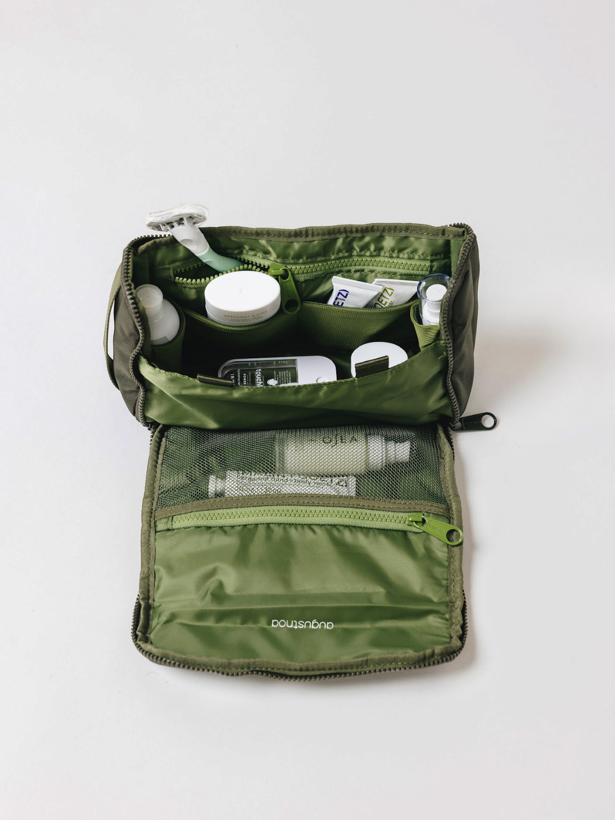 Augustnoa dopp kit