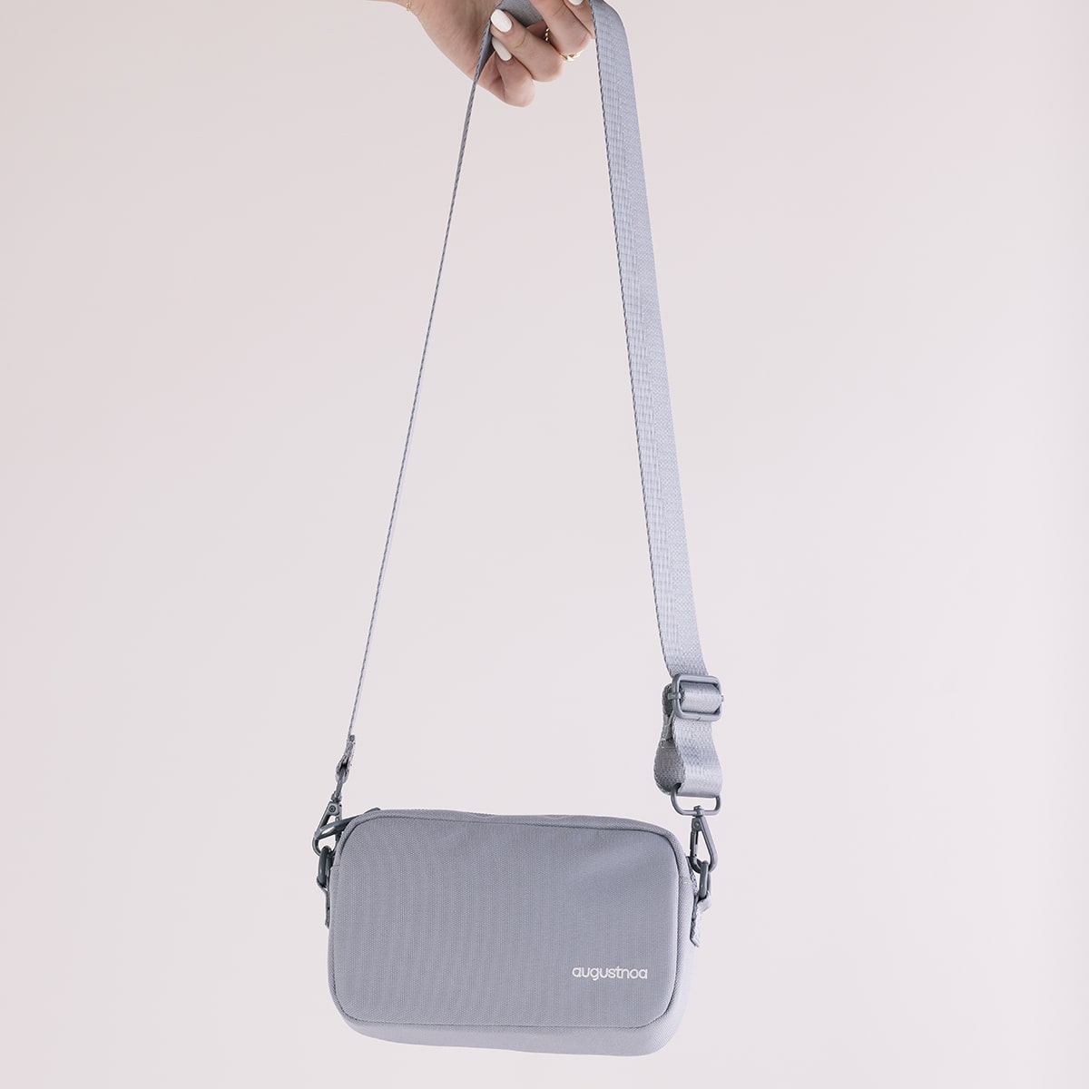 Augustnoa fanny pack
