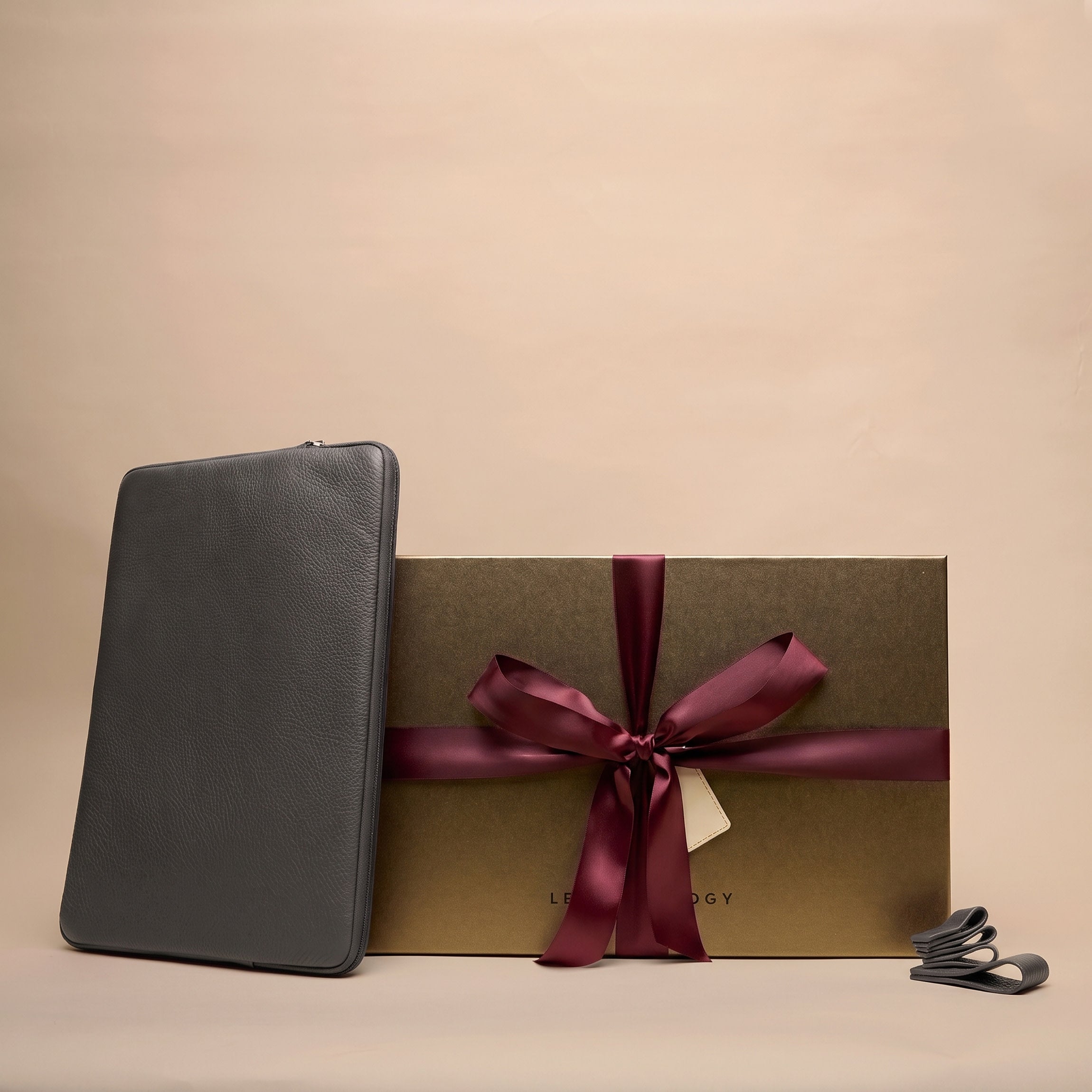 Leatherology 16 Inch Laptop Essentials Gift Set Driftwood