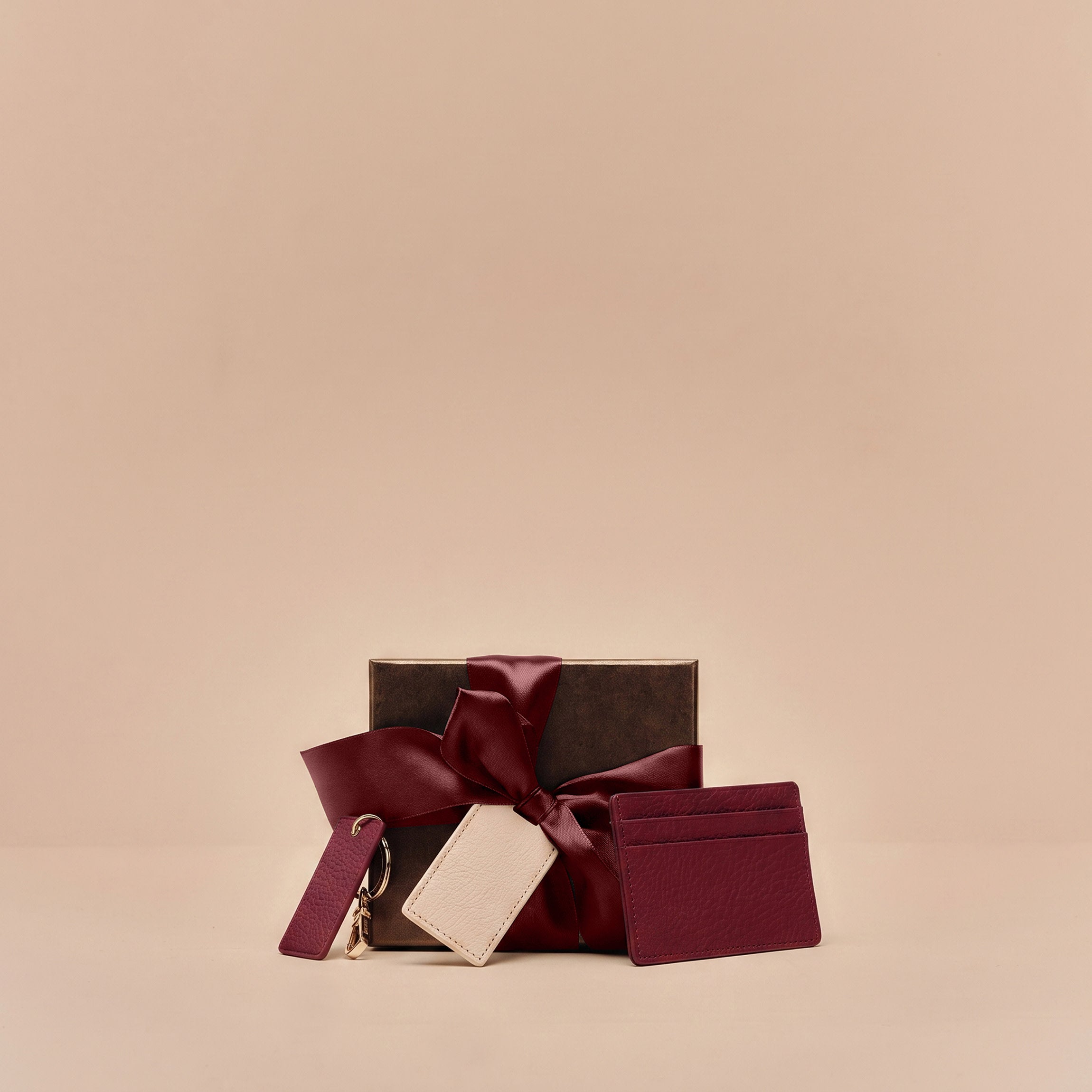 Leatherology Card + Key Gift Set Garnet Red