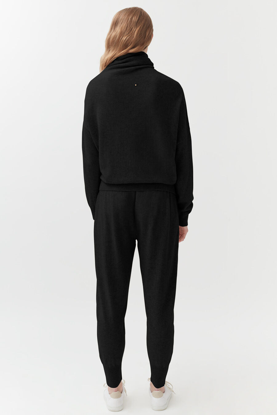 Cuyana Single-Origin Cashmere Tapered Pant