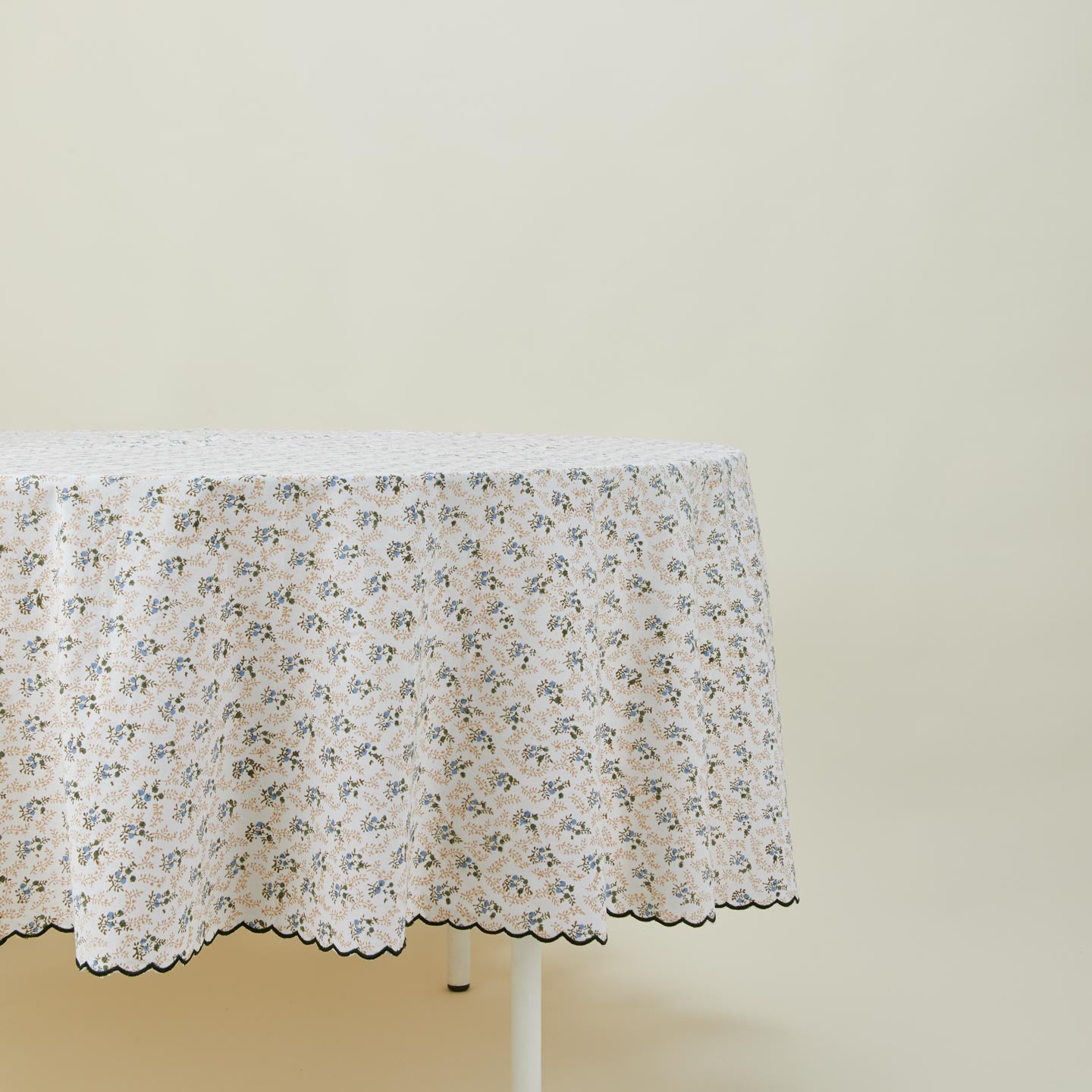 Hawkins New York Little Flowers Round Tablecloth - Green